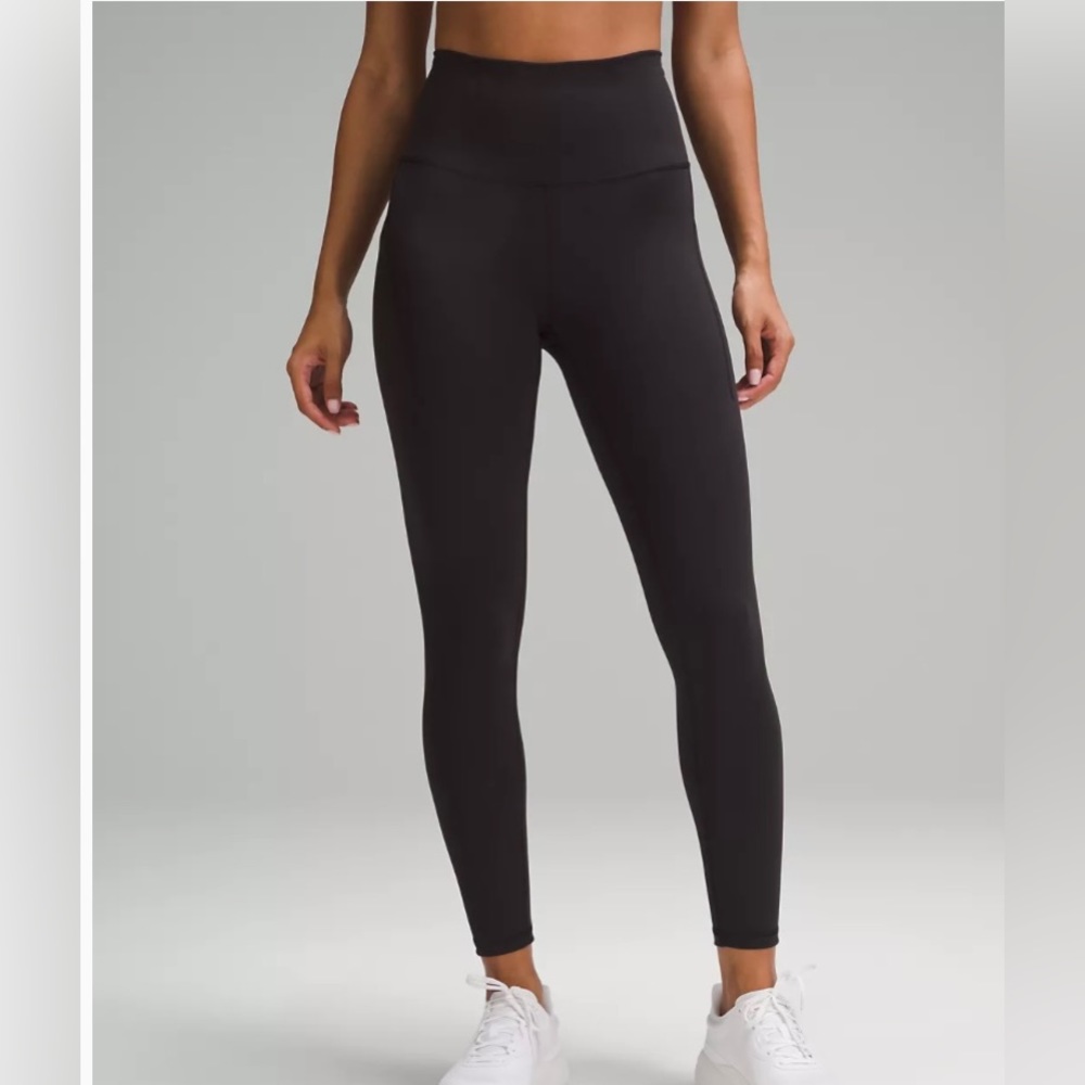 Lululemon Wunder Train HR 25” Pockets